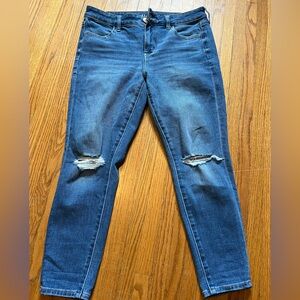 RARE FIND American Eagle Outfitters Light Blue Dream Jeans x-short